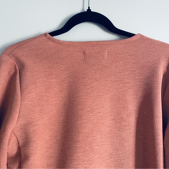 Texture & Thread Madewell Women's Terra Cotta Crepe Wrap Top Size Medium K3979 - Picture 7 of 8